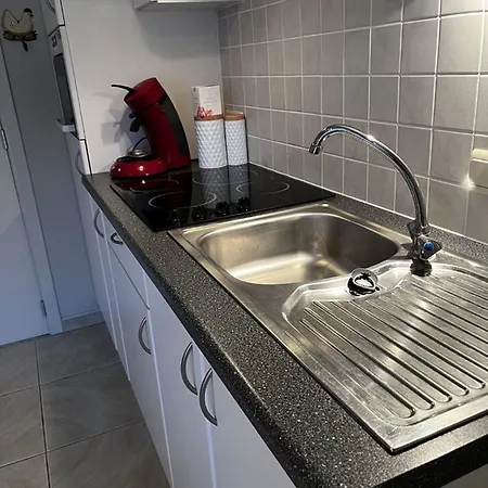 Appartamento - Netflix Gelmatras En Zwembad